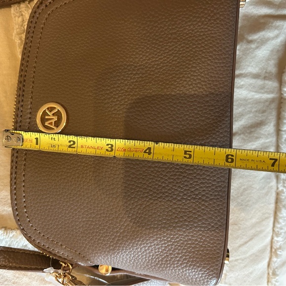 Anne Klein Elegant Brown Crossbody Bag - Picture 6 of 7